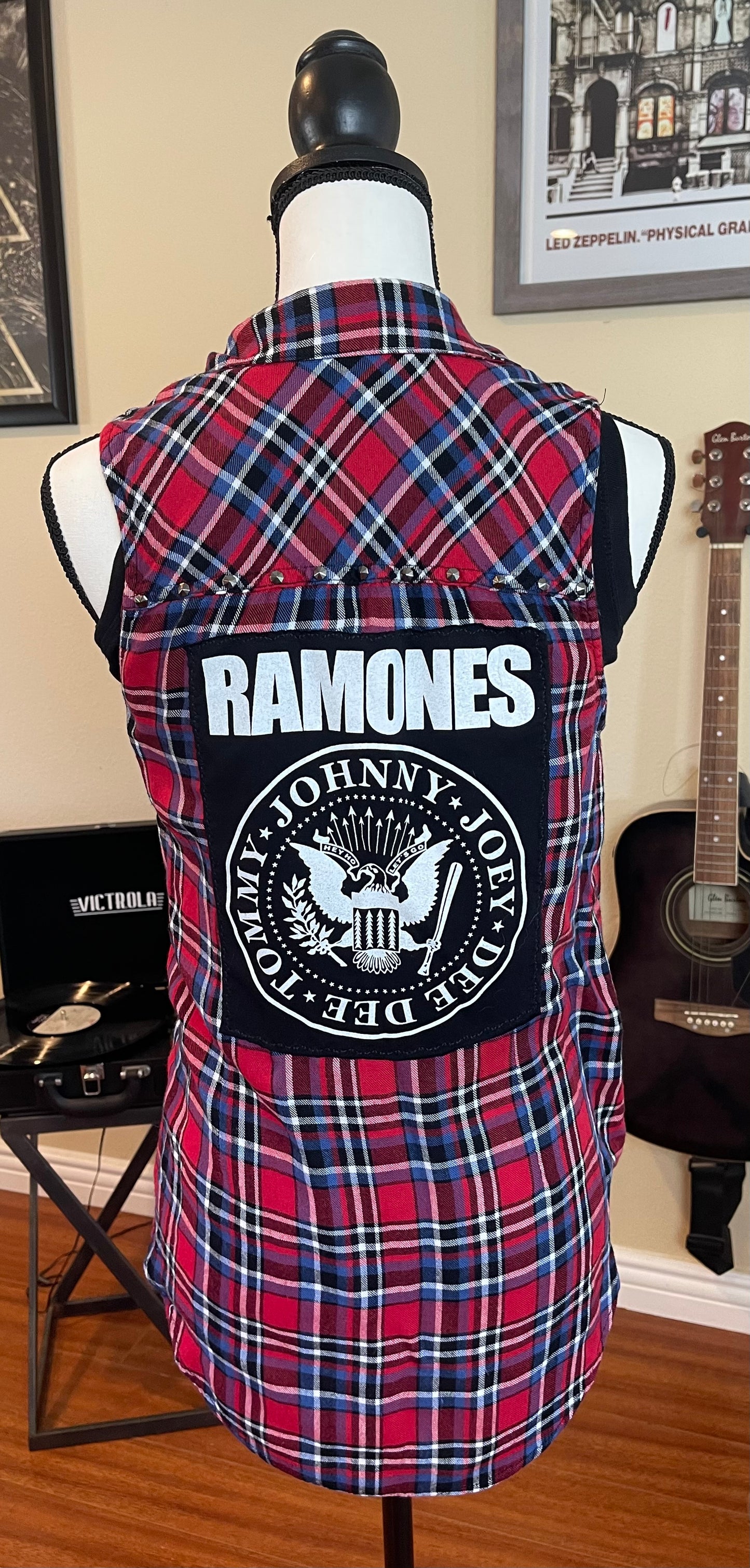 Ramones Sleeveless